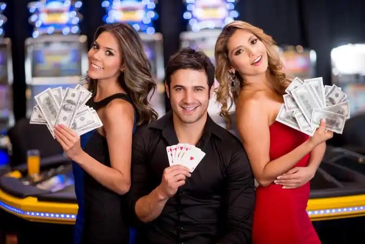 Slot game reels and jackpot categories on kabet
